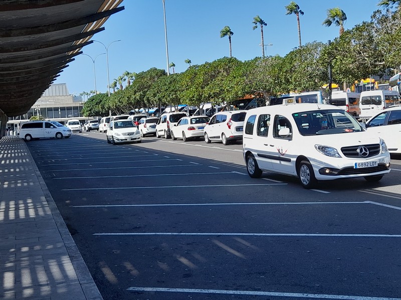 Taxi am Flughafen TFS